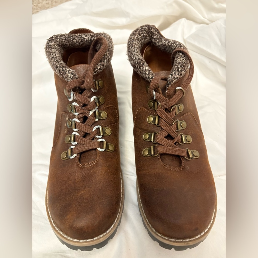 Nine West Brown Boots with Knit Trim